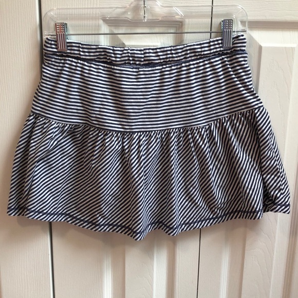 girls skirt - Picture 2 of 2